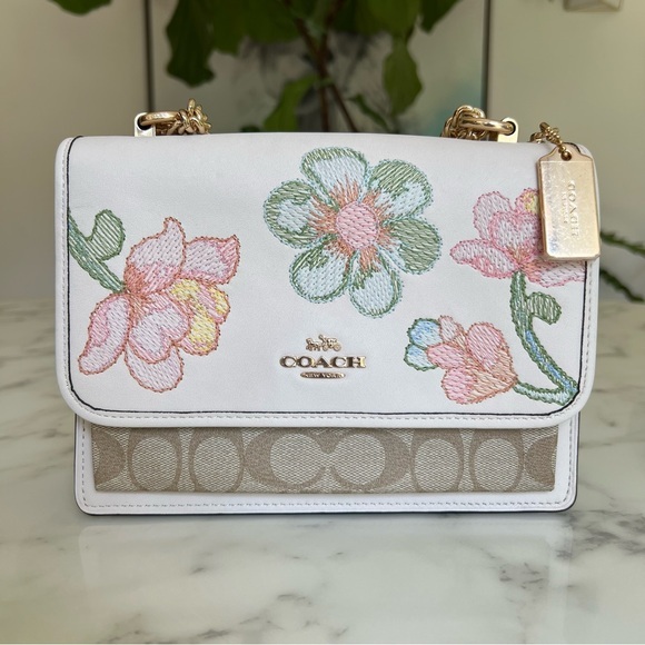 Coach Klare Crossbody In Signature Canvas With Floral Embroidery C9230 Chalk - Picture 1 of 16
